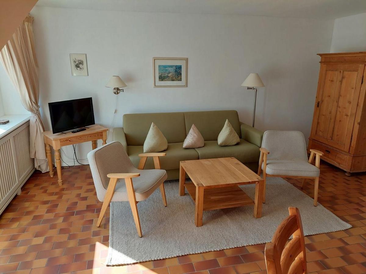 Apartment Falkenweg 7 *